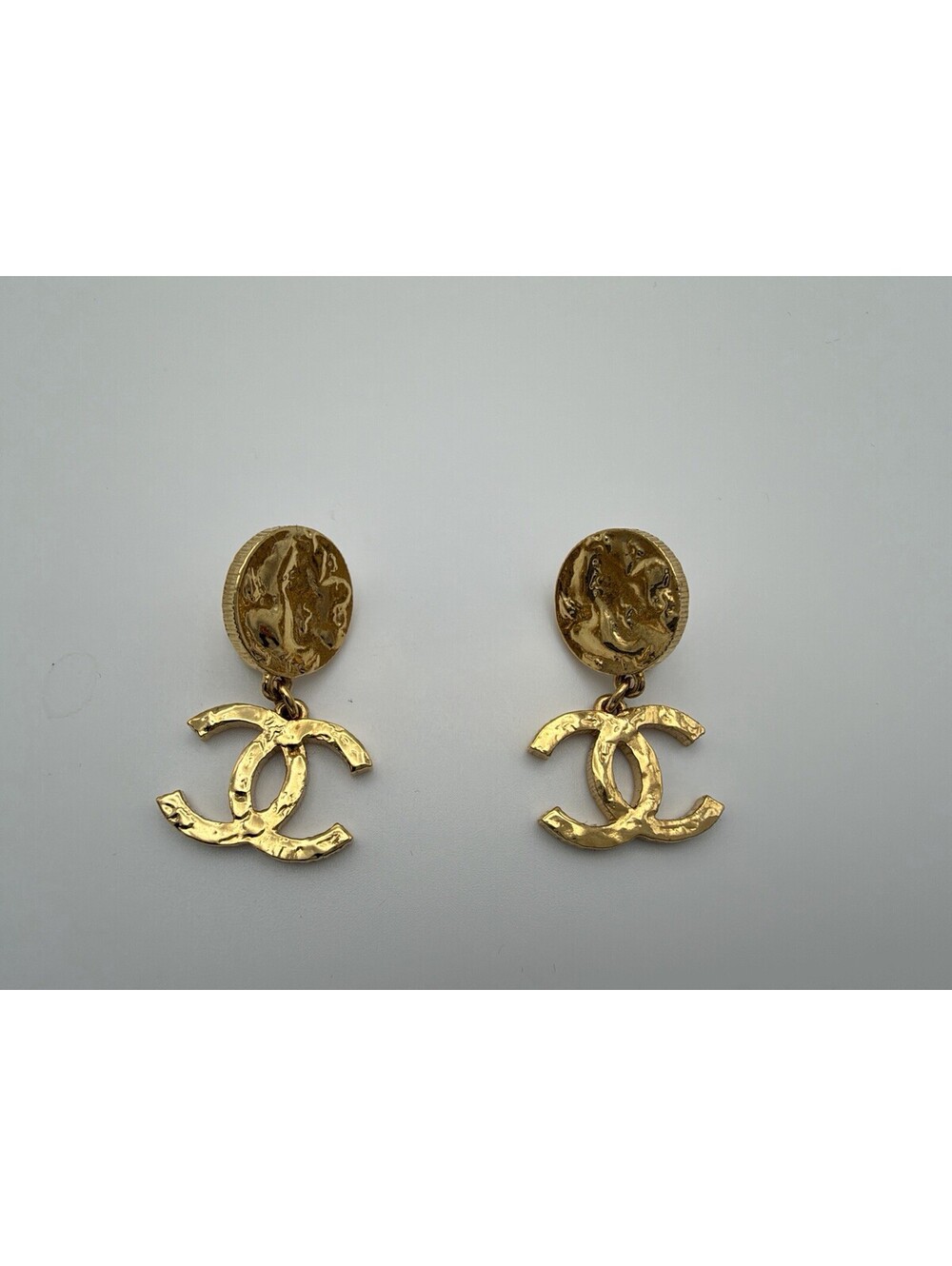 Rare Authentic Chanel 2024 CC Gold Plated Round Disc Drop Clip On Earrings COA